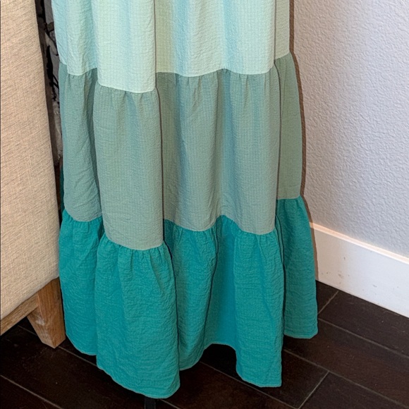 Umgee Layered Colors Cottage Sweet Home Puff Sleeve Maxi Dress Size 1X - Picture 4 of 9